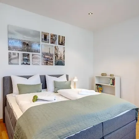 Kaza Guesthouse, Centrally Located 2 & 3 Bedroom Apartments In Augsburg Exterior photo