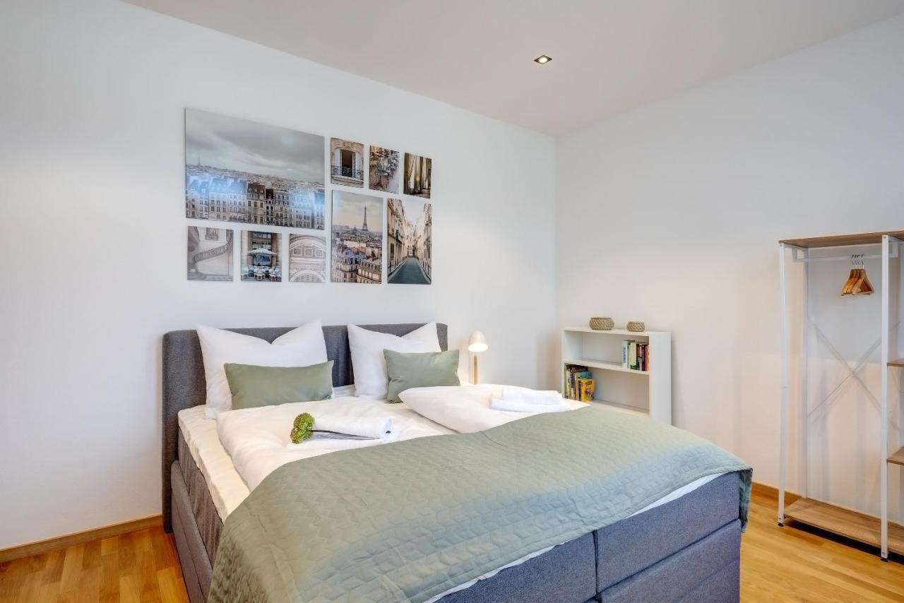 Kaza Guesthouse, Centrally Located 2 & 3 Bedroom In Apartment
